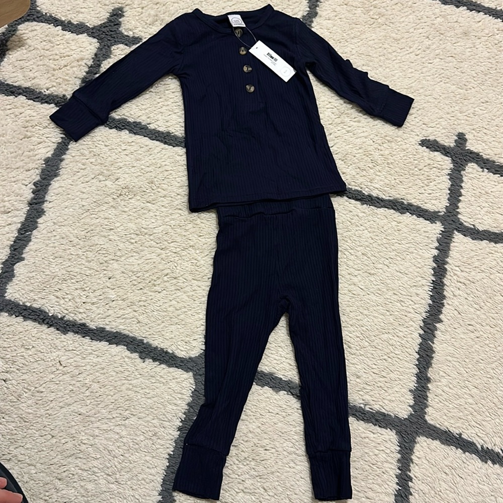 NWT lou lou and company set